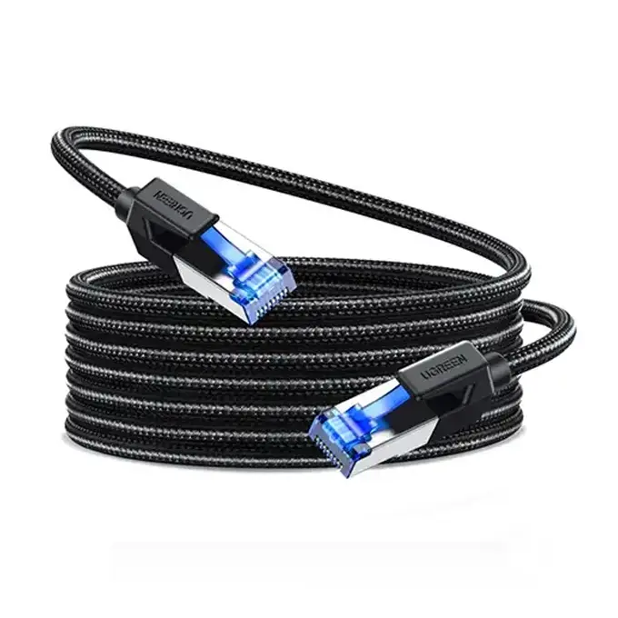 Câble CAT8 nylon tressé SFTP blindé — longueur complète avec connecteurs RJ45 bleu-or UGREEN, prêt pour NAS, switch et gaming réseau